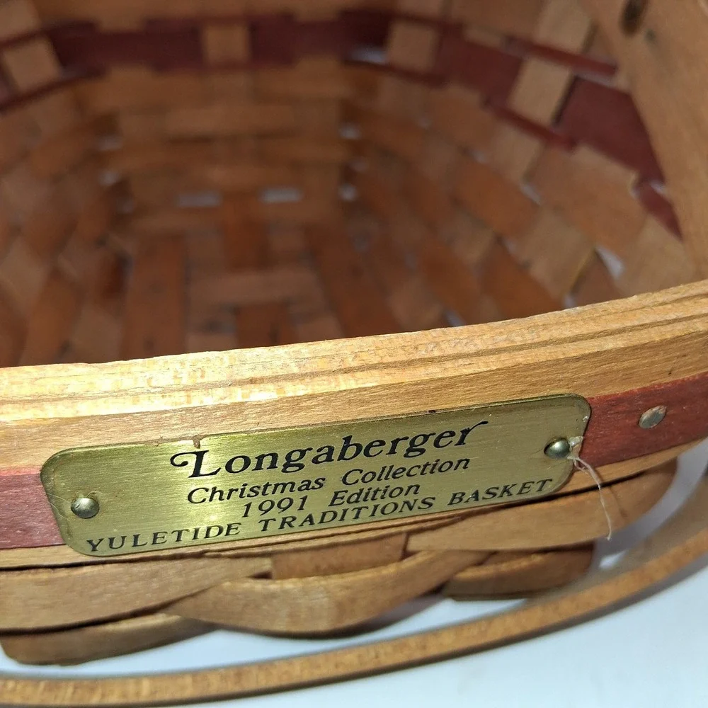 LONGABERGER 1991 CHRISTMAS COLLECTION  YULETIDE TRADITIONS EDITION BASKET
